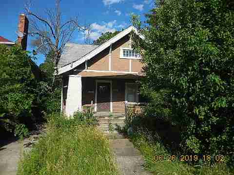 12794 Strathmoor (1)_m.jpg